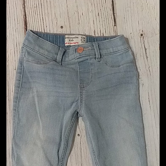 NWOT Abercrombie 9/10 - Picture 2 of 3